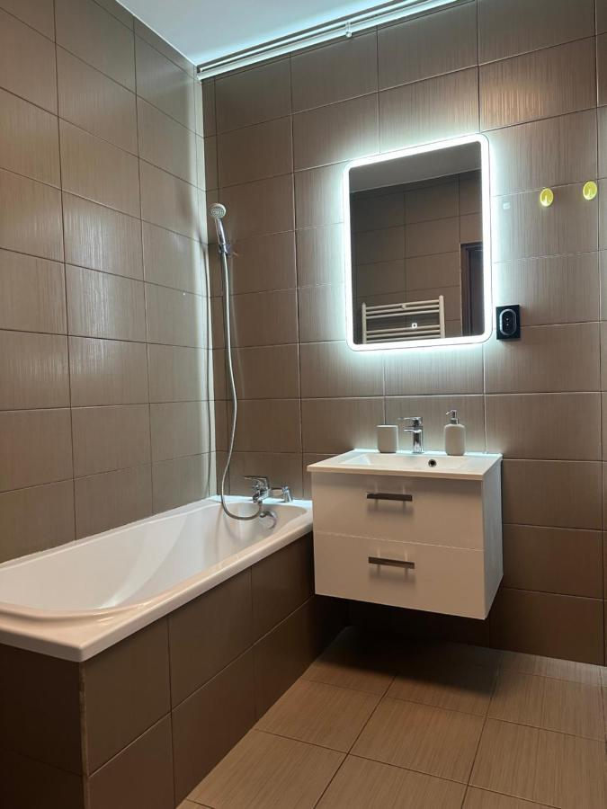 Sdh 3 Radzymin Comfortable Apartment Near Warsaw Exterior foto